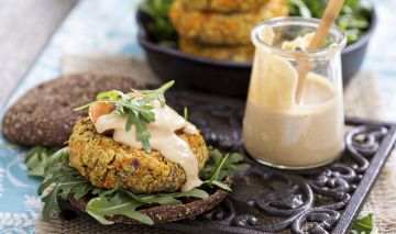 hamburguesa vegana de alubias y avena