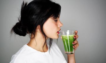Las bebidas y los smoothies 'detox' podrían dañar tu salud