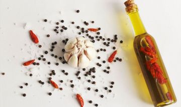 6 aceites aromatizados con los que potenciar el sabor de tus comidas